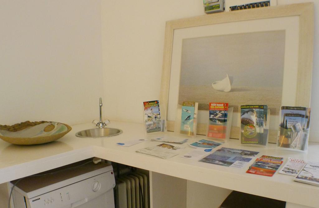 Bamboo Beach Seaside House Hotel เฮอร์มานุส ภายนอก รูปภาพ