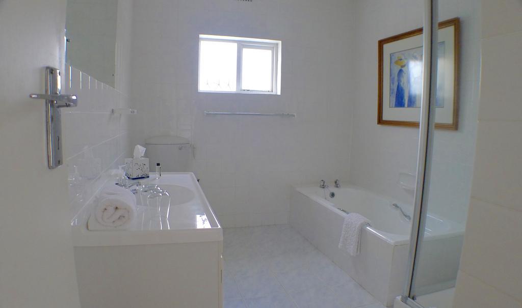 Bamboo Beach Seaside House Hotel เฮอร์มานุส ภายนอก รูปภาพ