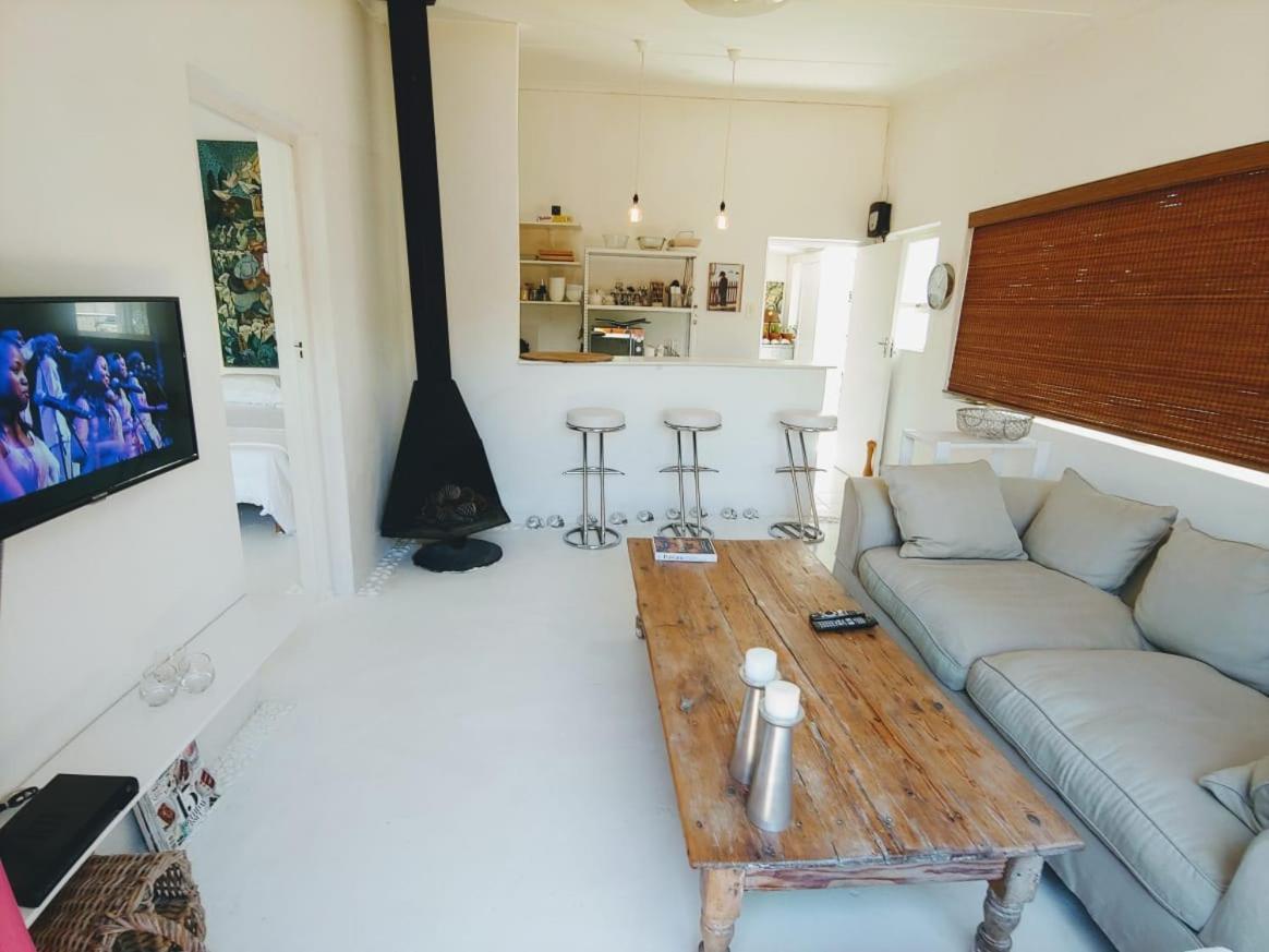 Bamboo Beach Seaside House Hotel เฮอร์มานุส ภายนอก รูปภาพ